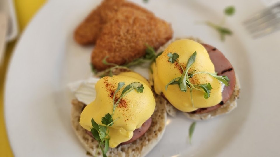 Eggs Benedict Royale